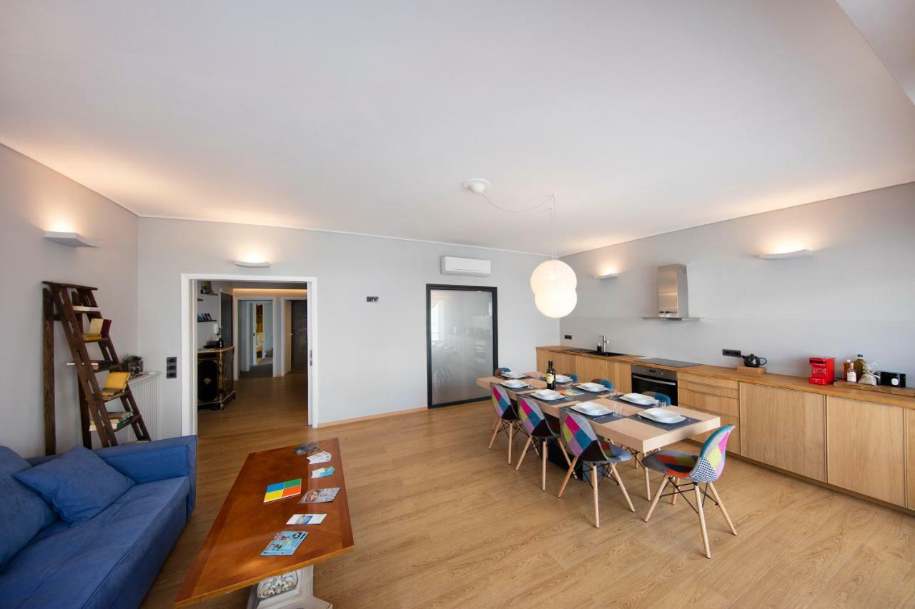 Super Modern Minimal Flat Nr Metro & Arch. Museum Διαμέρισμα Αθήνα Εξωτερικό φωτογραφία
